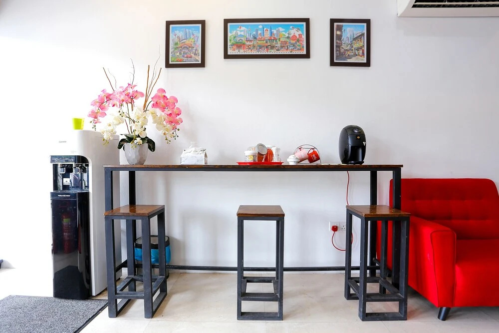 OYO 772 Lux Hotel