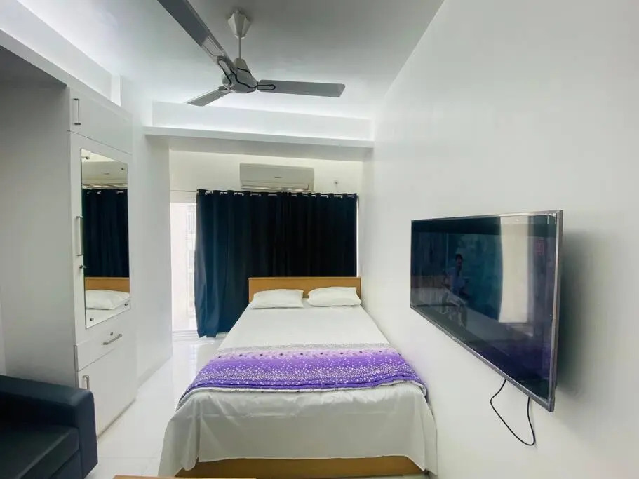 Cozy Studio Apartment Basundhara Near By Airport