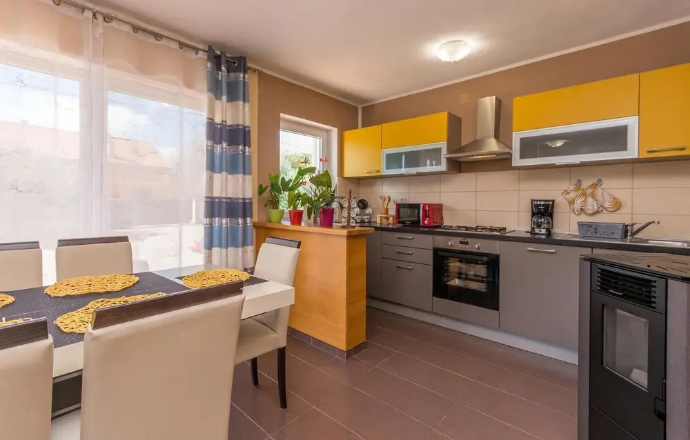 Beautiful Home in Pristeg With 4 Bedrooms, Wifi and Outdoor Swimming Pool