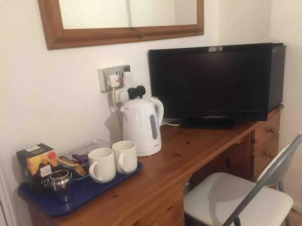 Compact Suite, 3 min From Beach - Inc Breakfast