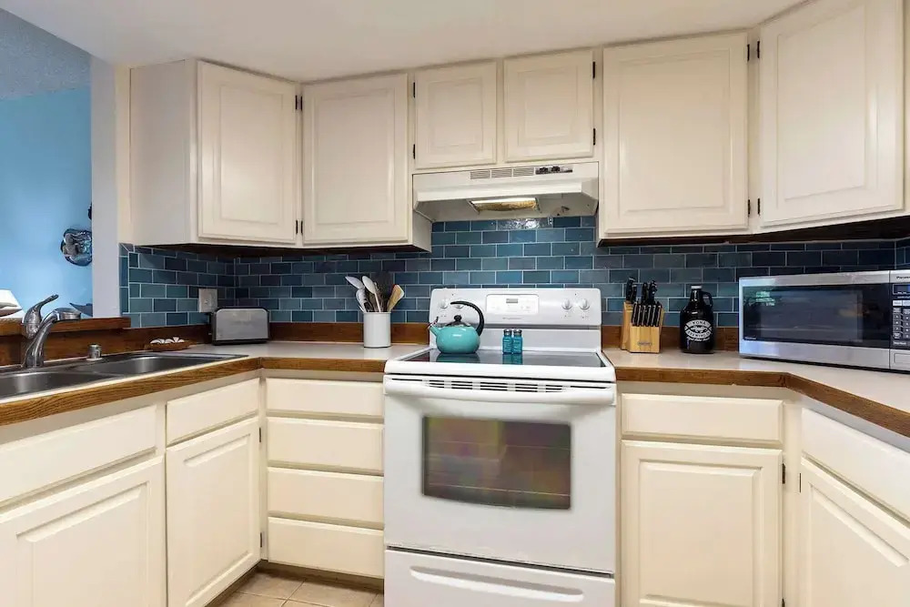 Plumeria Hale Enjoy On-site Amenities Galore!