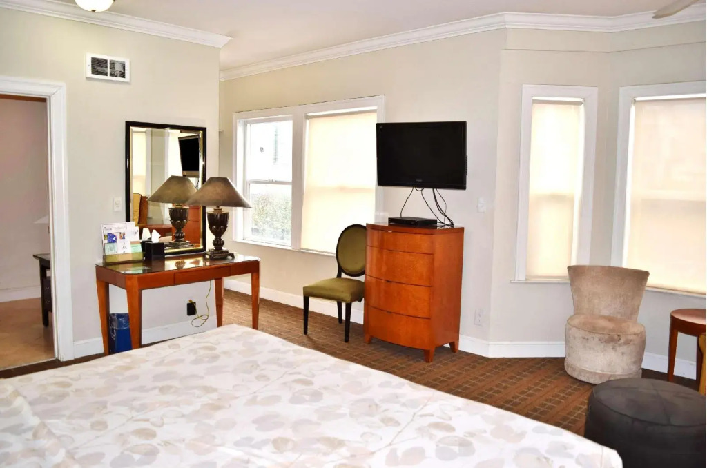 Sia Park Executive Hotel