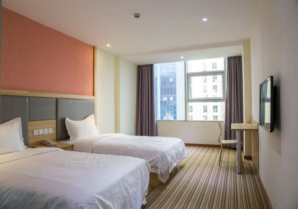 Dongcheng Hotel