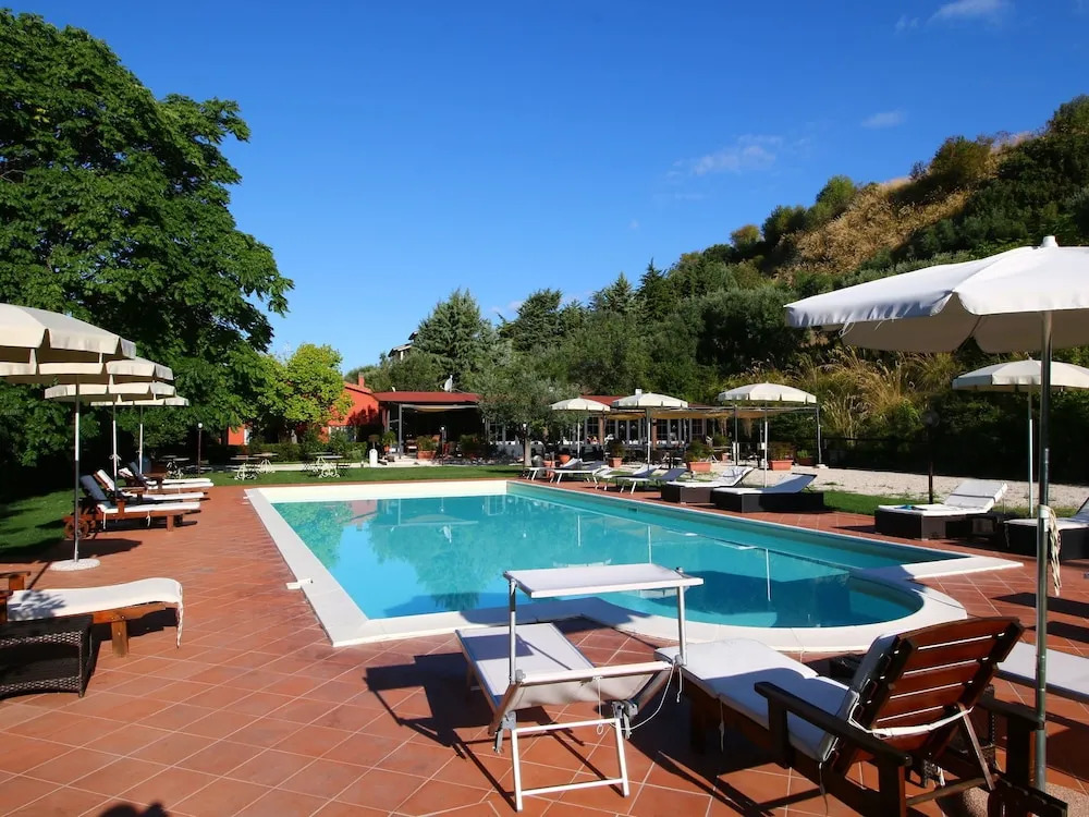 Pretty Cottage in Colonnella With Swimming Pool