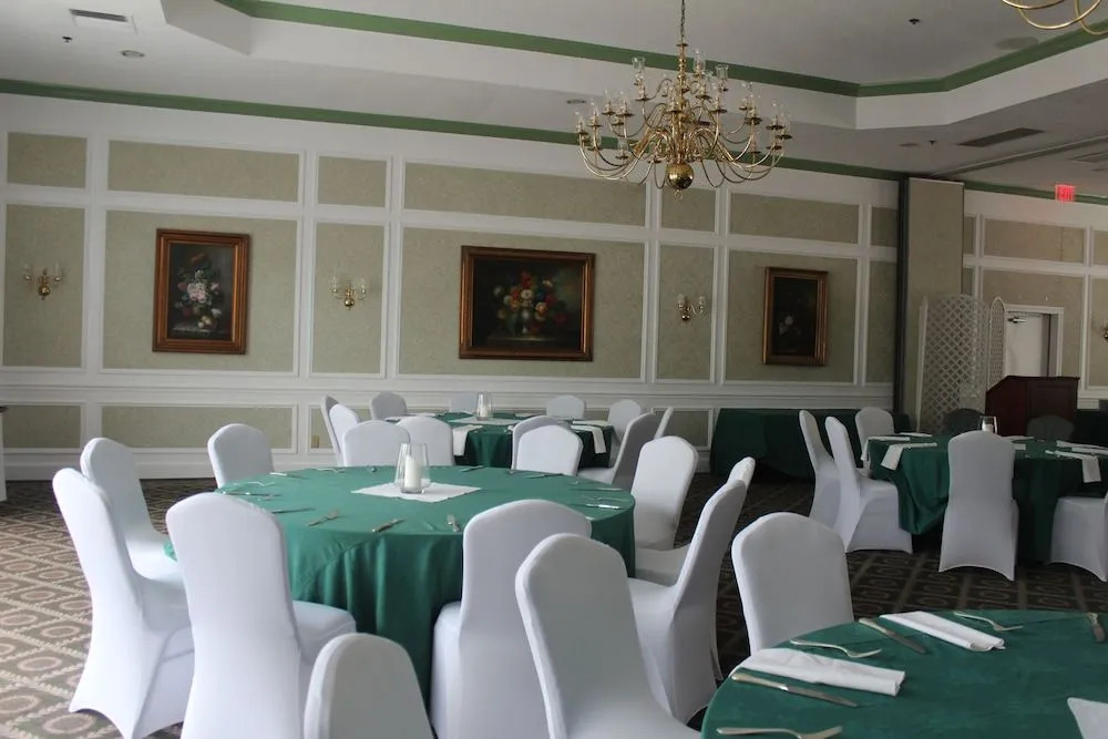 Phoenix Inn Resort
