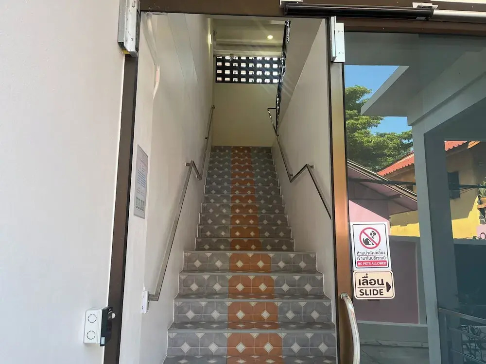 J & Ariya Hotel Near Samui Airport and Koh Phangan Pier