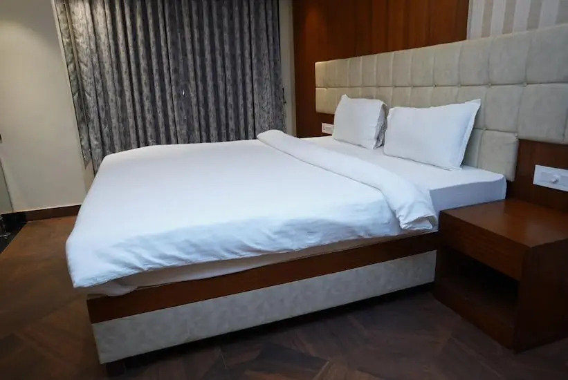 Hotel Mintella , Varanasi