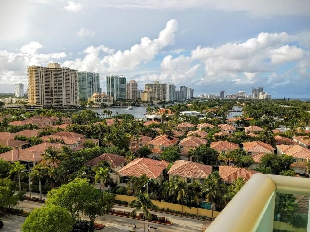 Collins Condo #211431 3 Bedrooms 2 Bathrooms Condo