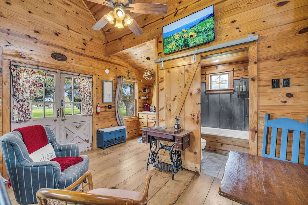 Cabins Out Back-nest