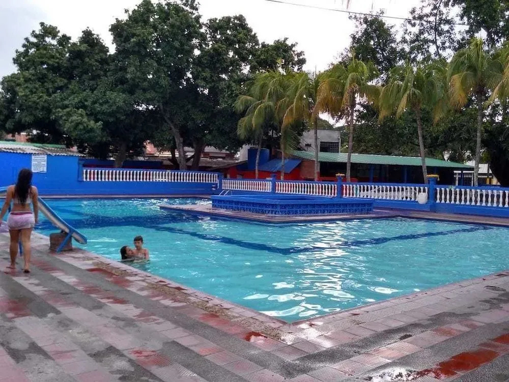 Hotel Zona Tropical