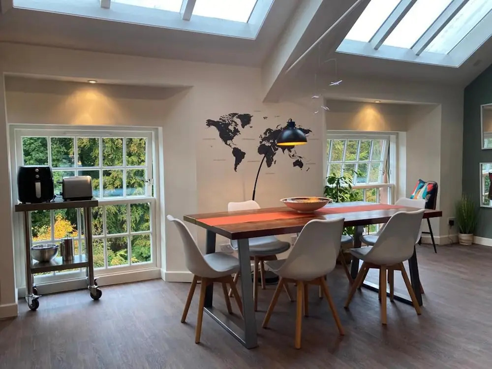 Lovely Riverside Perthshire Flat - Sleeps 8