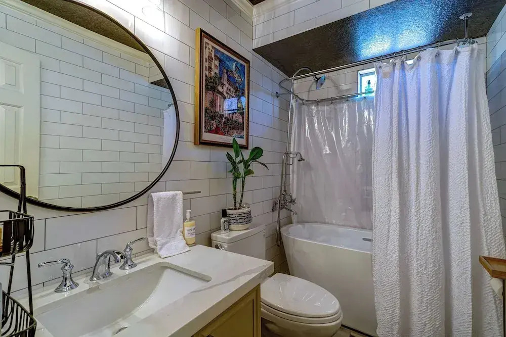 Spring Branch Haven - Cozy 3BR Oasis, Pet Friendly