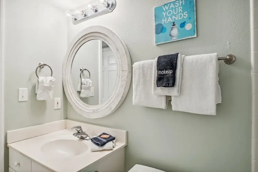 Seacrest 715AB is a 3 BR on the Gulf side of Okaloosa Island by RedAwning