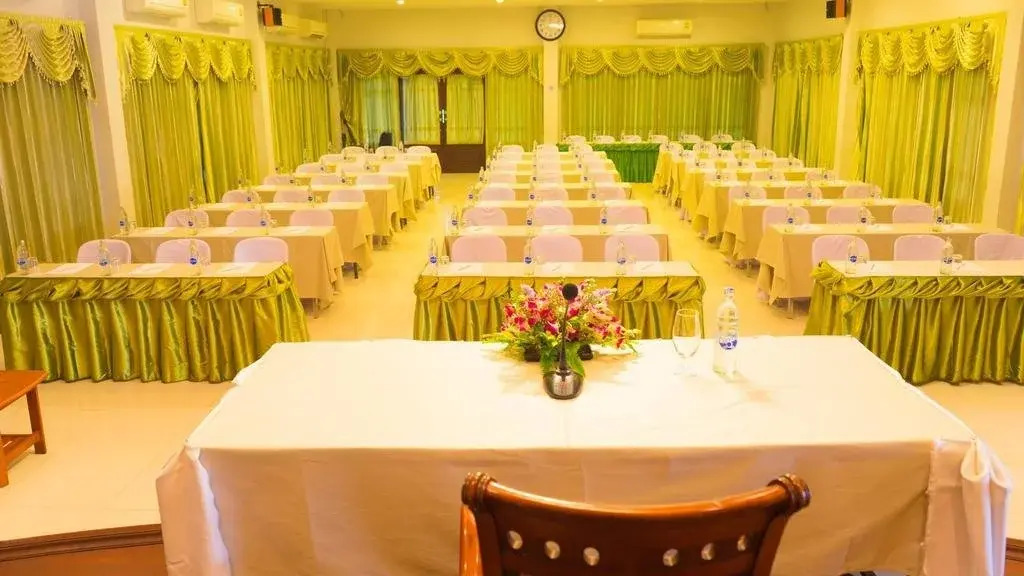 Nongkhai White Hotel