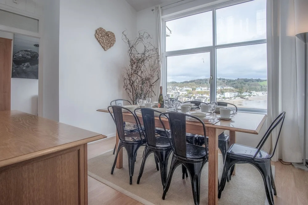 Captains Walk - 4 Bedroom Apartment - Saundersfoot