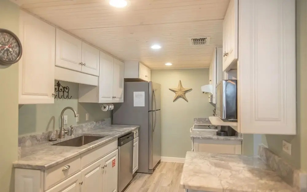 Pearl Marlin 205 by RedAwning