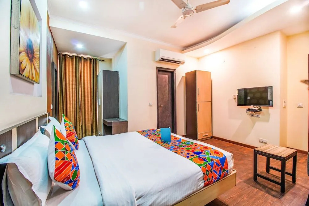 Fabhotel The Residency