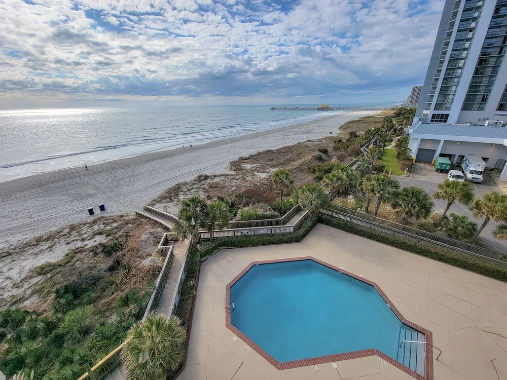 510 South Hampton 2 Bedroom Condo