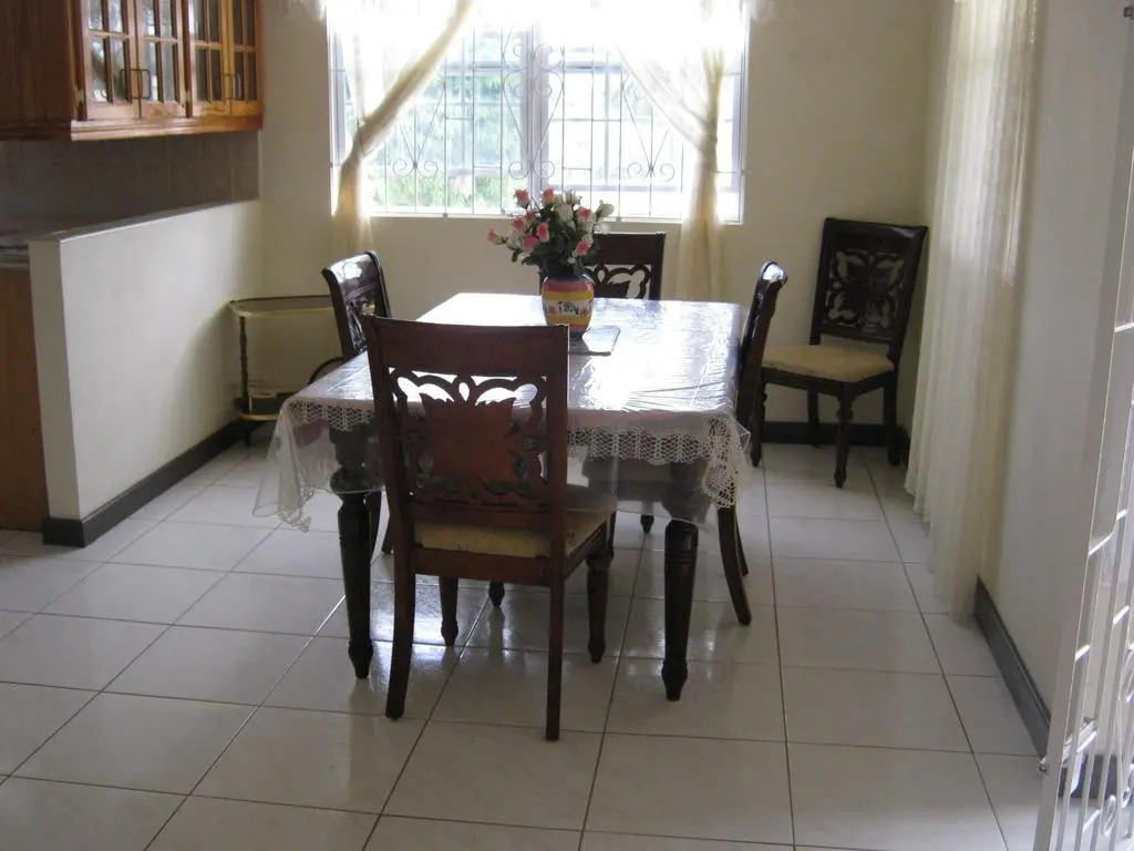 Evelyn's Apartment
