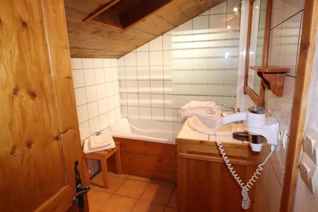 Appartement cosy pour 4 personnes en chalet de pierres