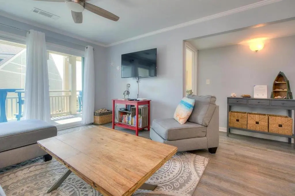 Oak Island Beach Villa 805 - The Laughing Seagull