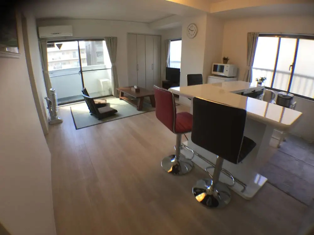 Intercity Osaka Service Apartment
