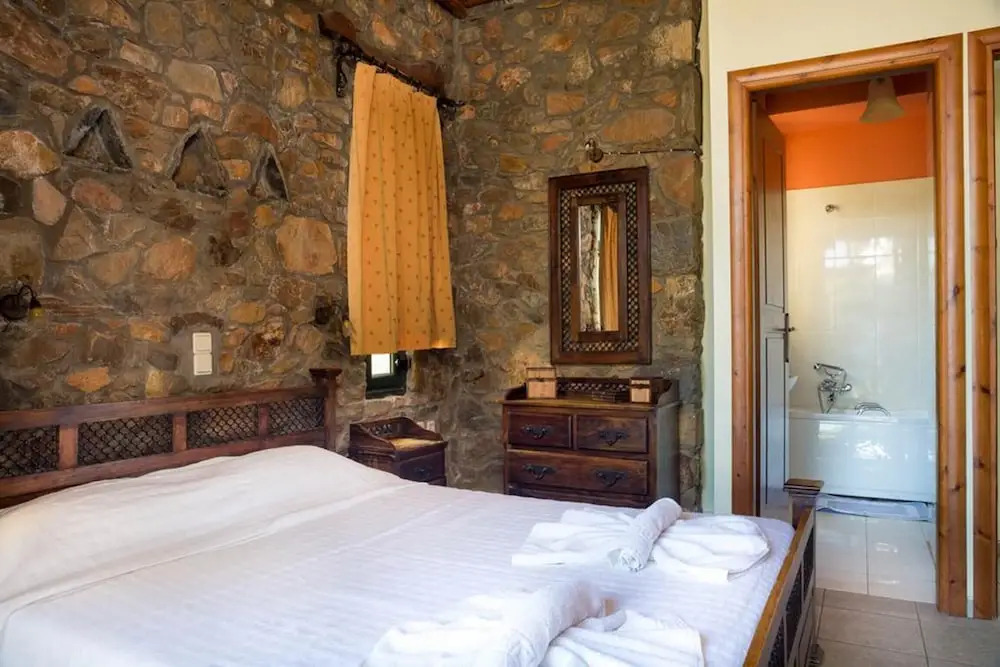 Luxury Villa Elafonisi Overlooking the sea 300 Meters Away With a Private Pool
