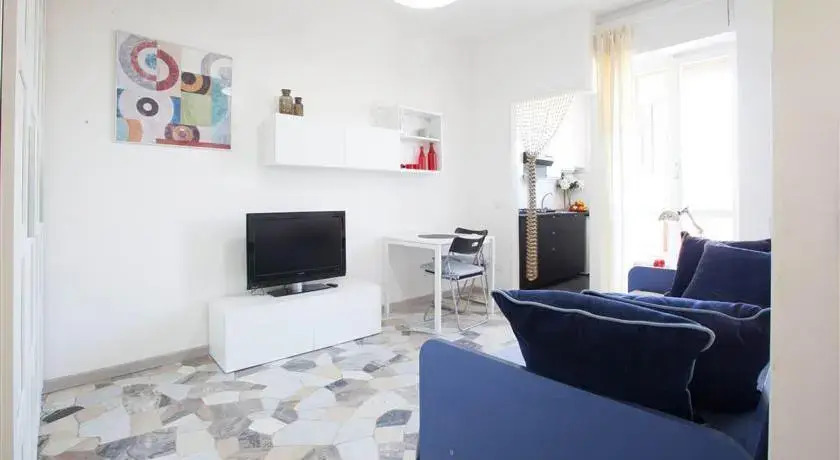Red Studio Flat