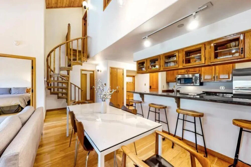 Chic Ski In, Ski Out 2 Bedroom Penthouse In Beaver Creek Village