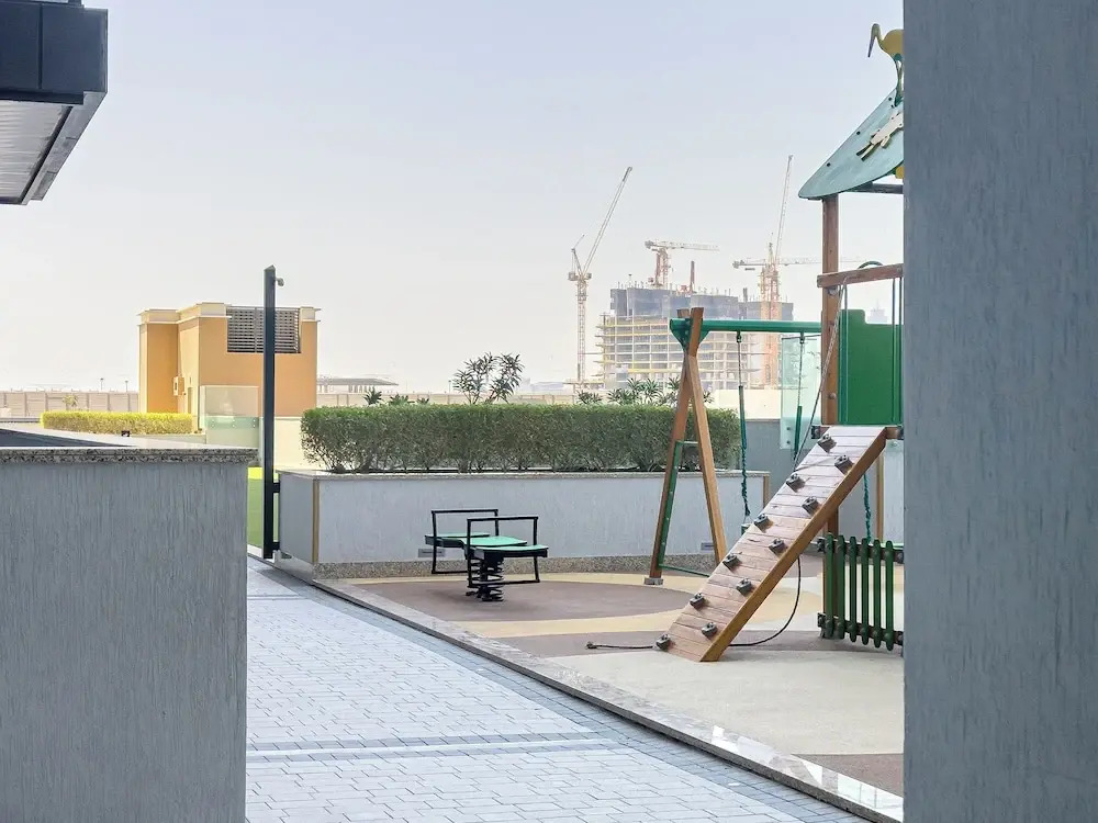 Marco Polo - Stunning 2BR with Burj View, Spacious Gym & Pool