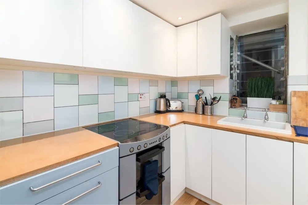 Beautiful 1 bed Garden Flat, 10 Mins to St Paul's!