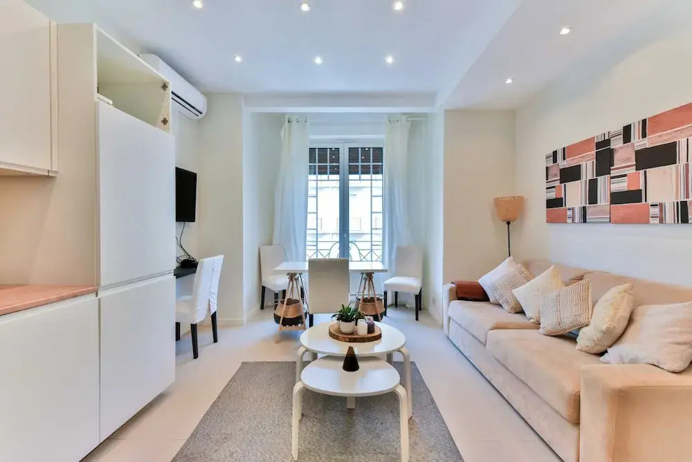 Nice Apartment Juan-les-pins - 300m Beach