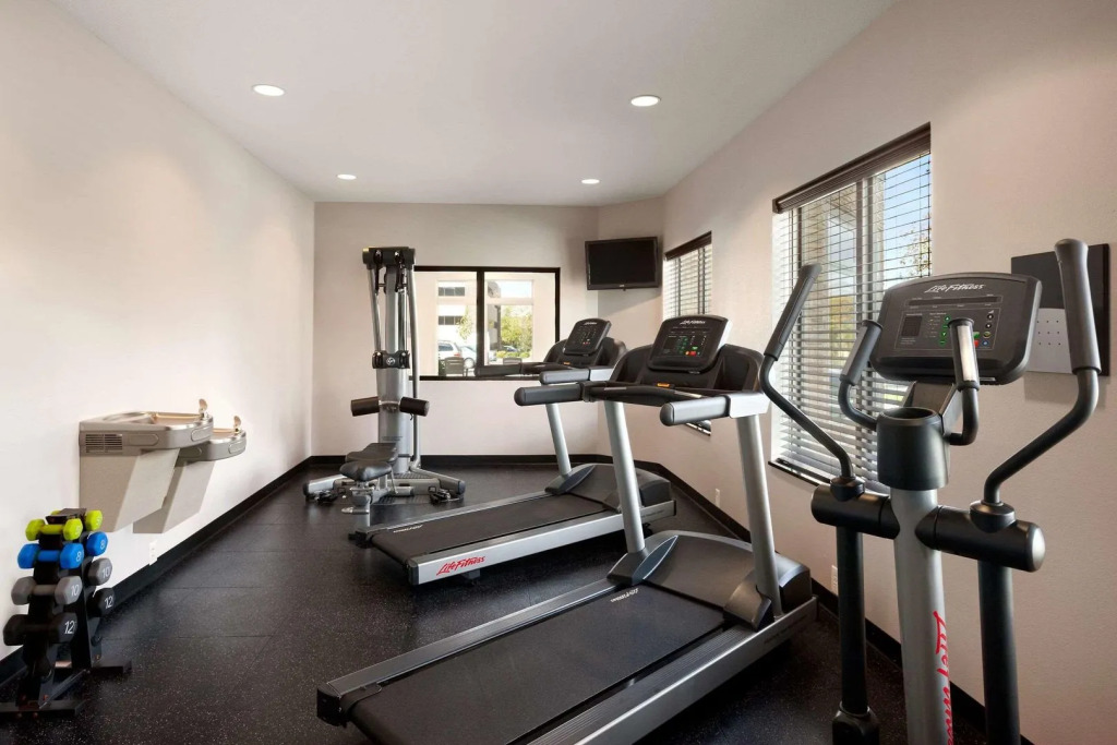 Country Inn & Suites by Radisson, Greenville, NC