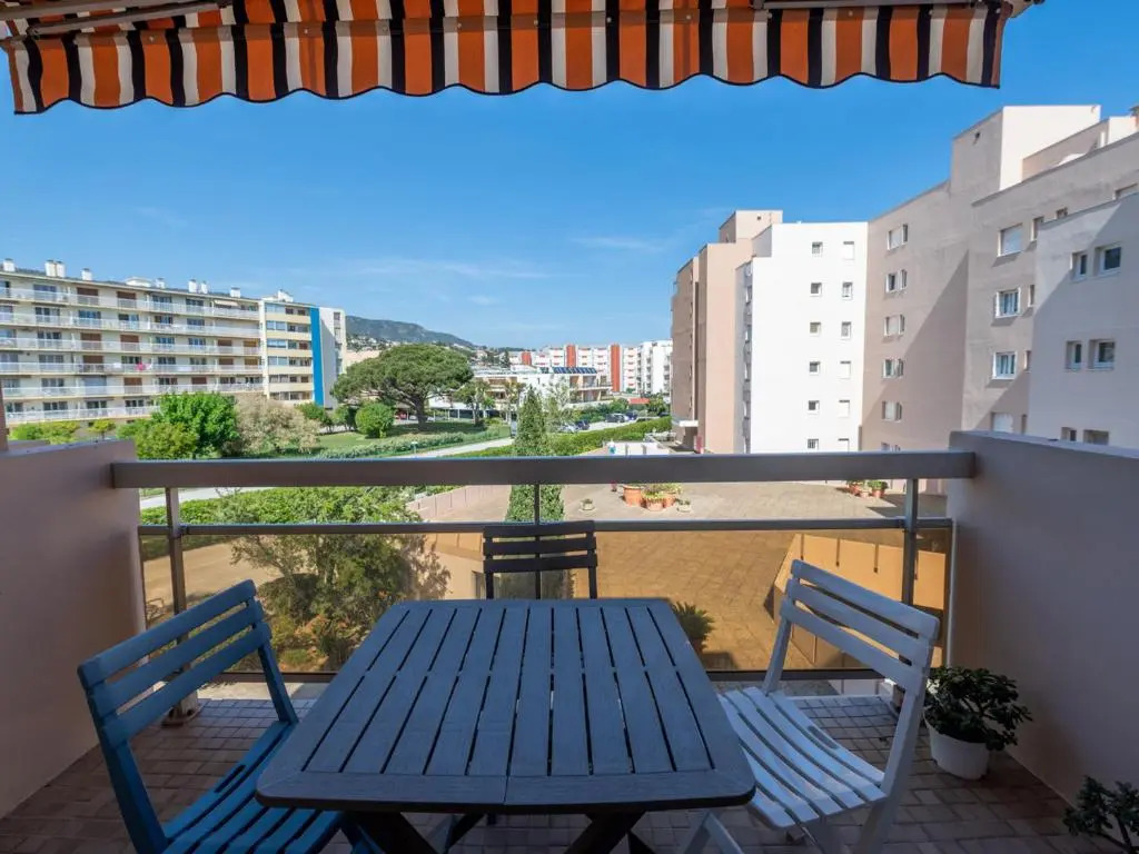 Appartement Le Lavandou, 1 pièce, 4 personnes - FR-1-677-1
