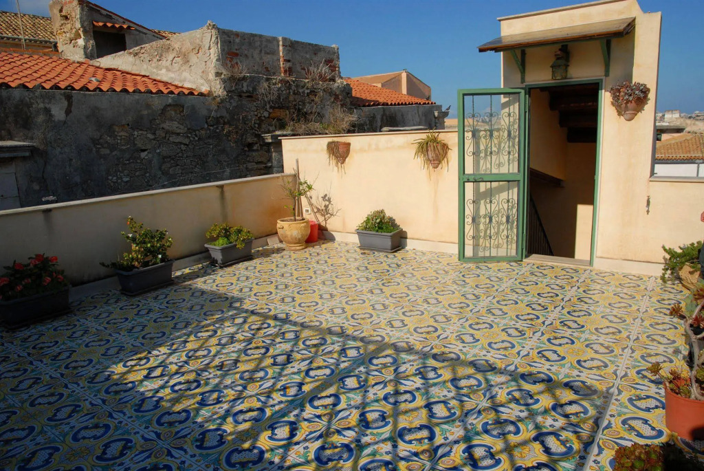 B&B Ares Charme