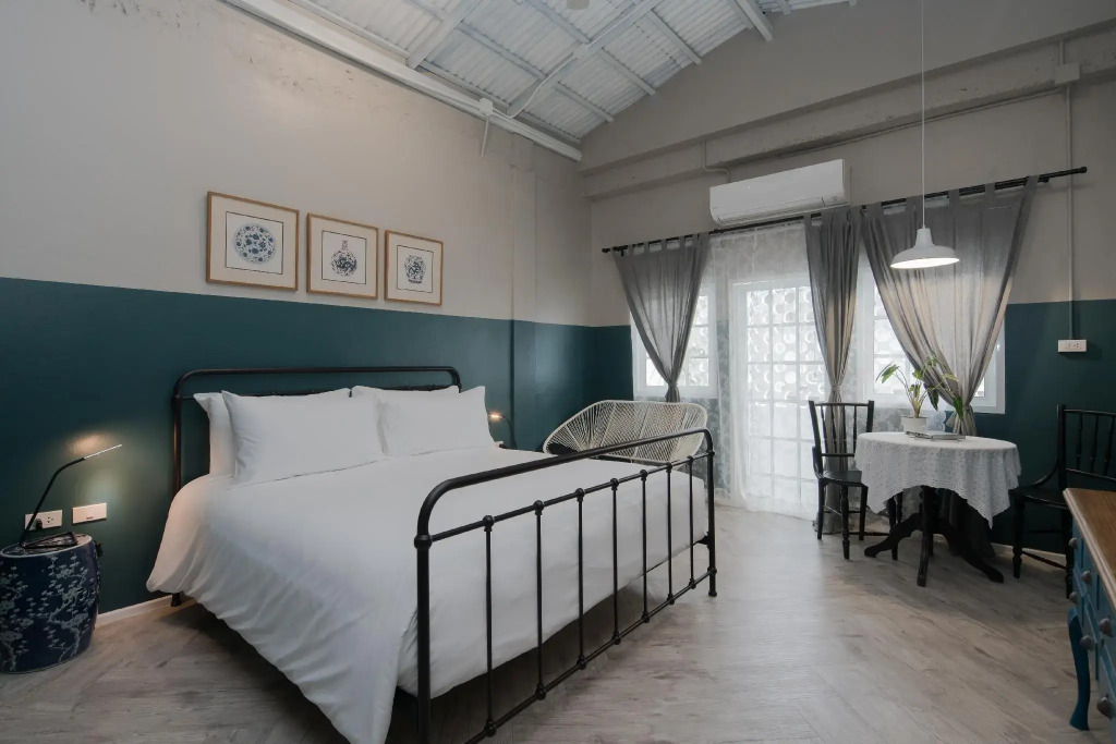 Blu Monkey Boutique Phuket Town