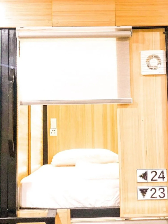 Chiasti Capsule Hostel - Adults Only