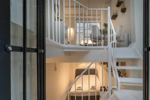 Luxury Flower Market Apartment