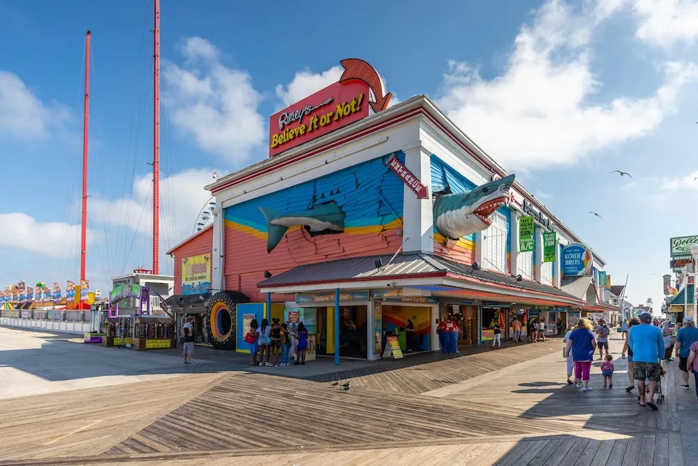 The Beach House on 10th