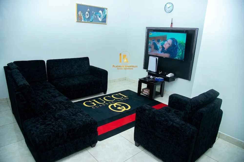 Platinum Apartelle