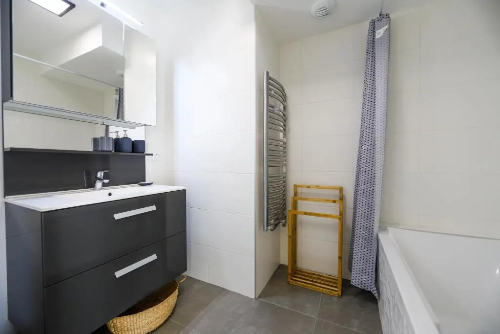 Les Choucas - appartement duplex lumineux avec parking