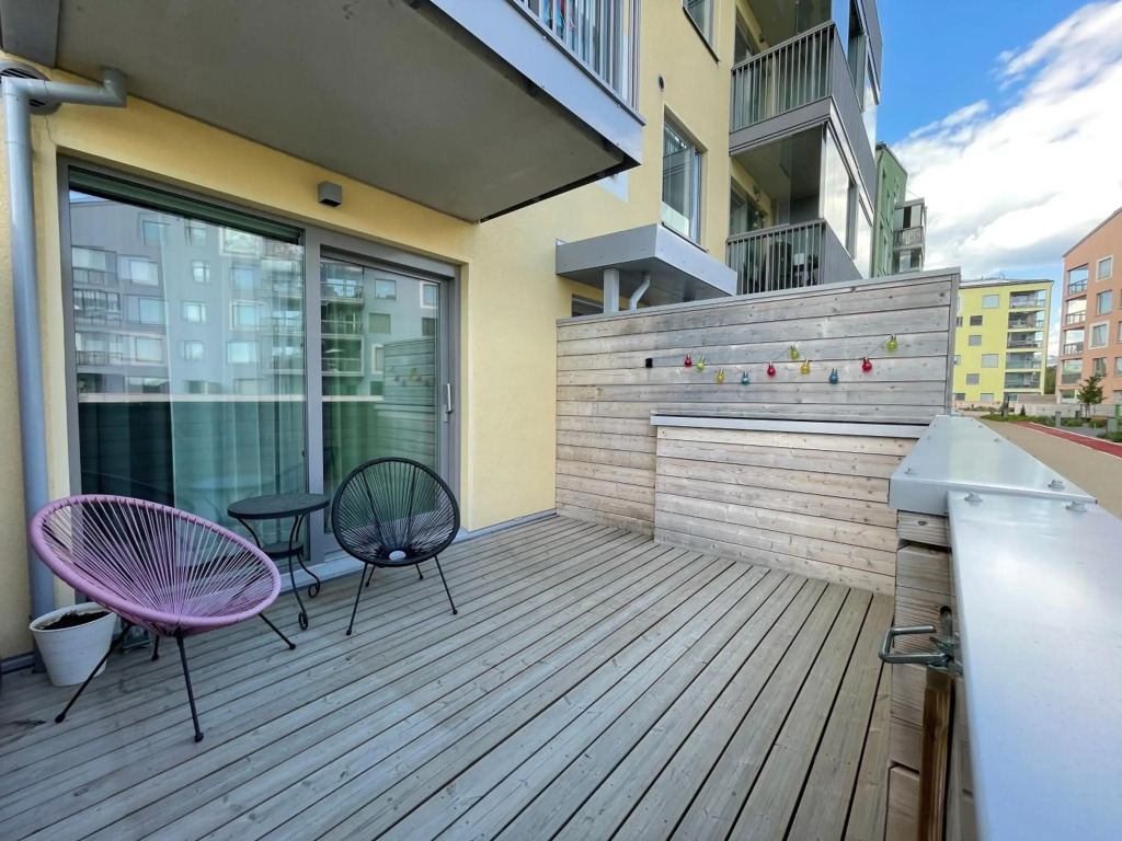 The Seaside Apartment