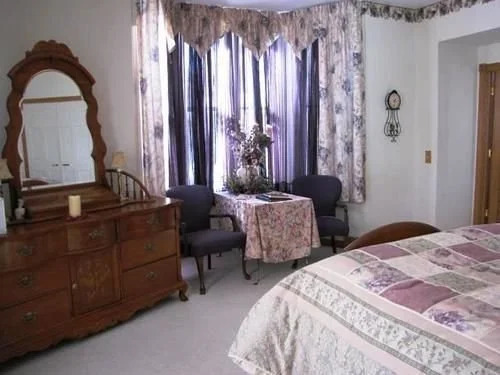 Allegan Country Inn