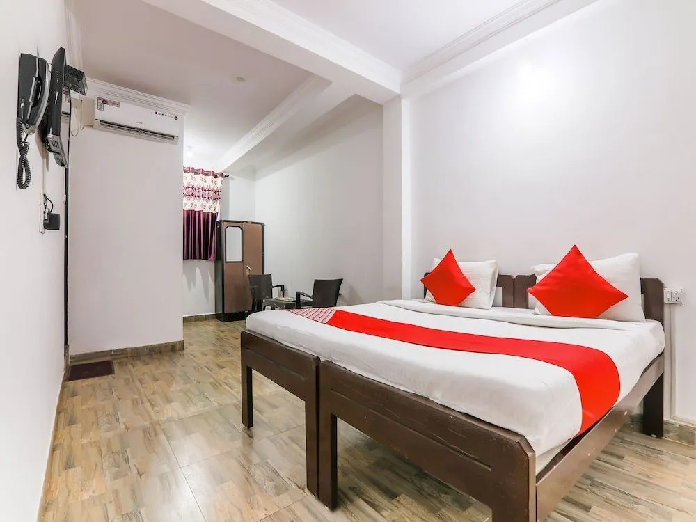 Frank Guest House by OYO Rooms
