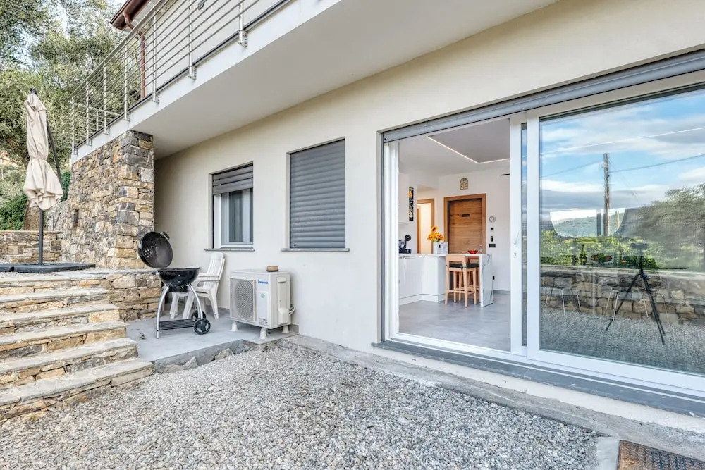 Gemma Marina near Villa Grock Museum - Happy Rentals
