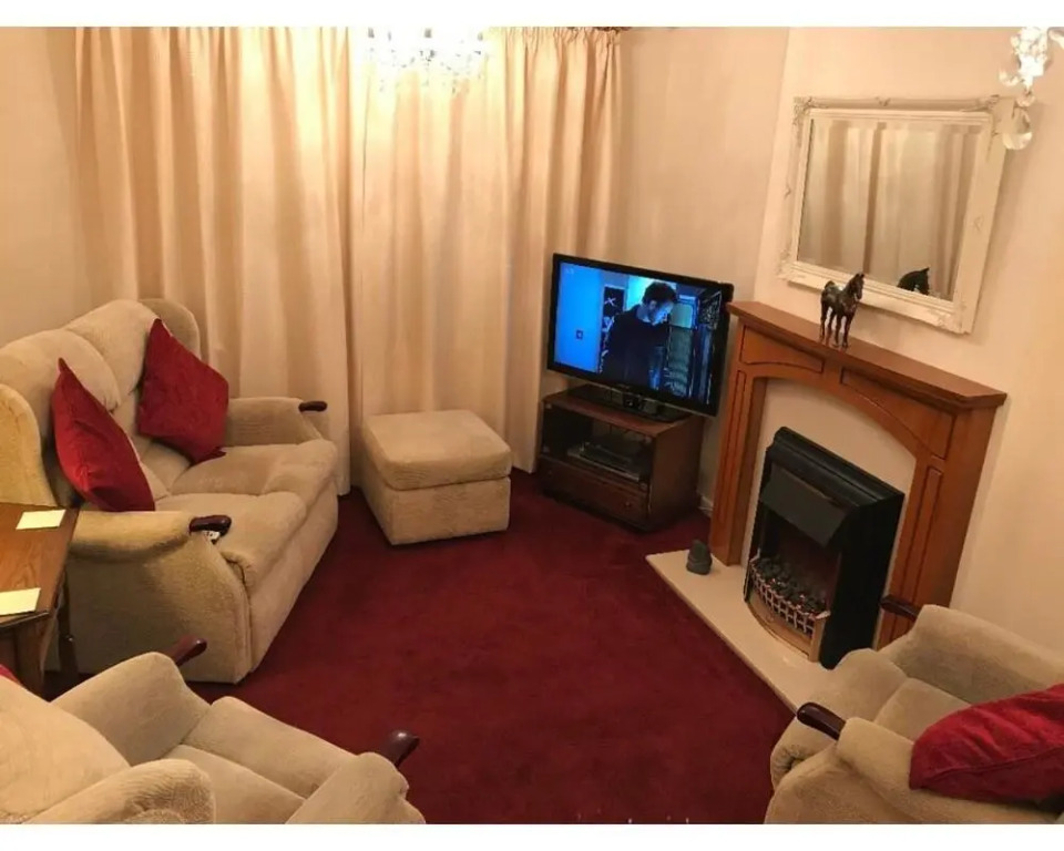 42 Beaumont Rise Rental - Worksop