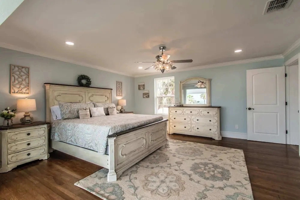 Coastal Oasis - Beautiful Ocean Views Awaits