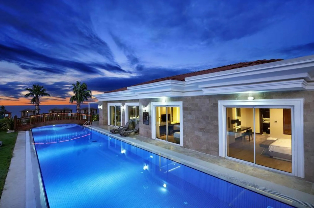 Bellis Deluxe Hotel & Heated for Winter Aqua Park