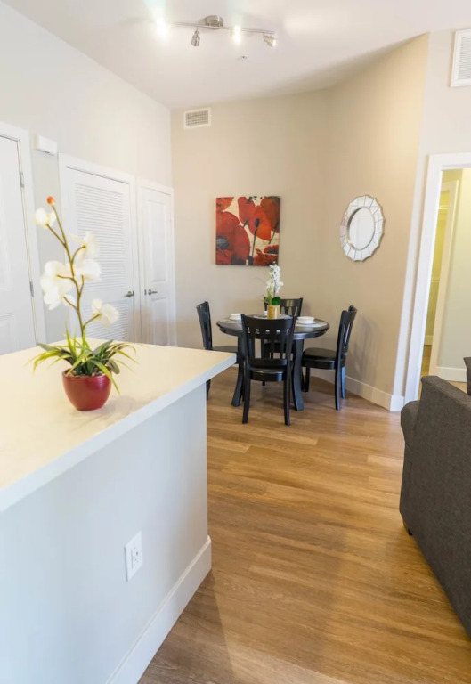 Glendon Apartments
