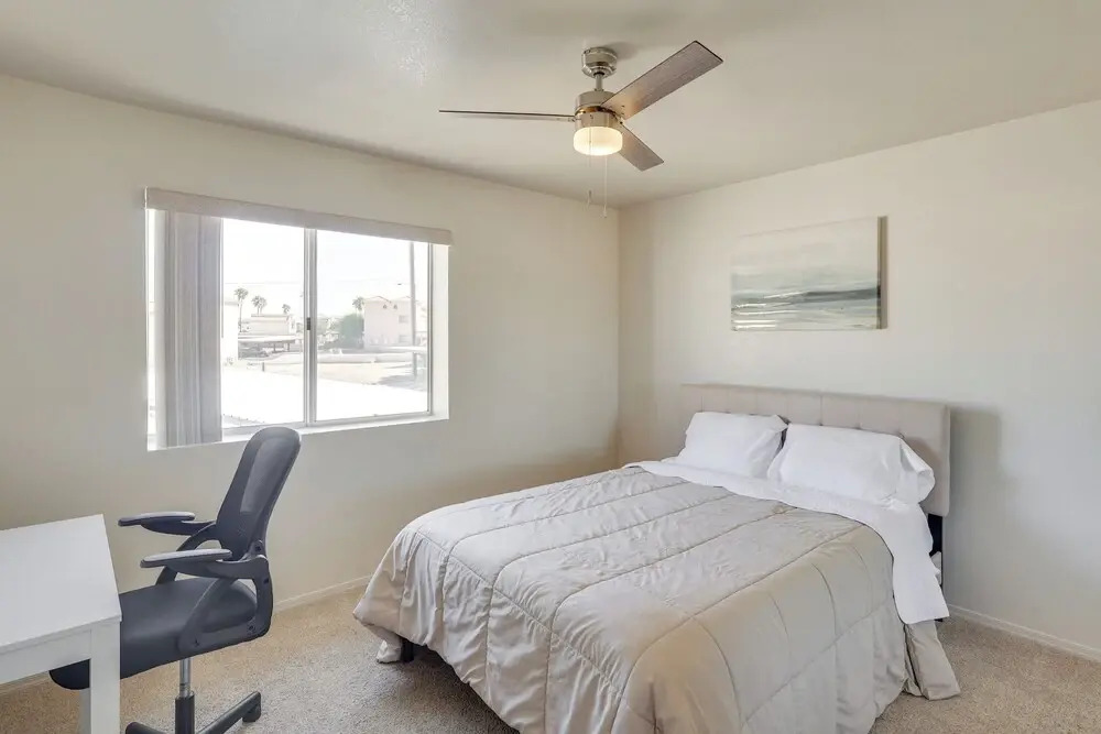 Pool Access & Mtn Views: Lake Havasu City Condo!